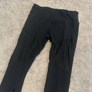 Lorna Jane black/mesh cropped leggings